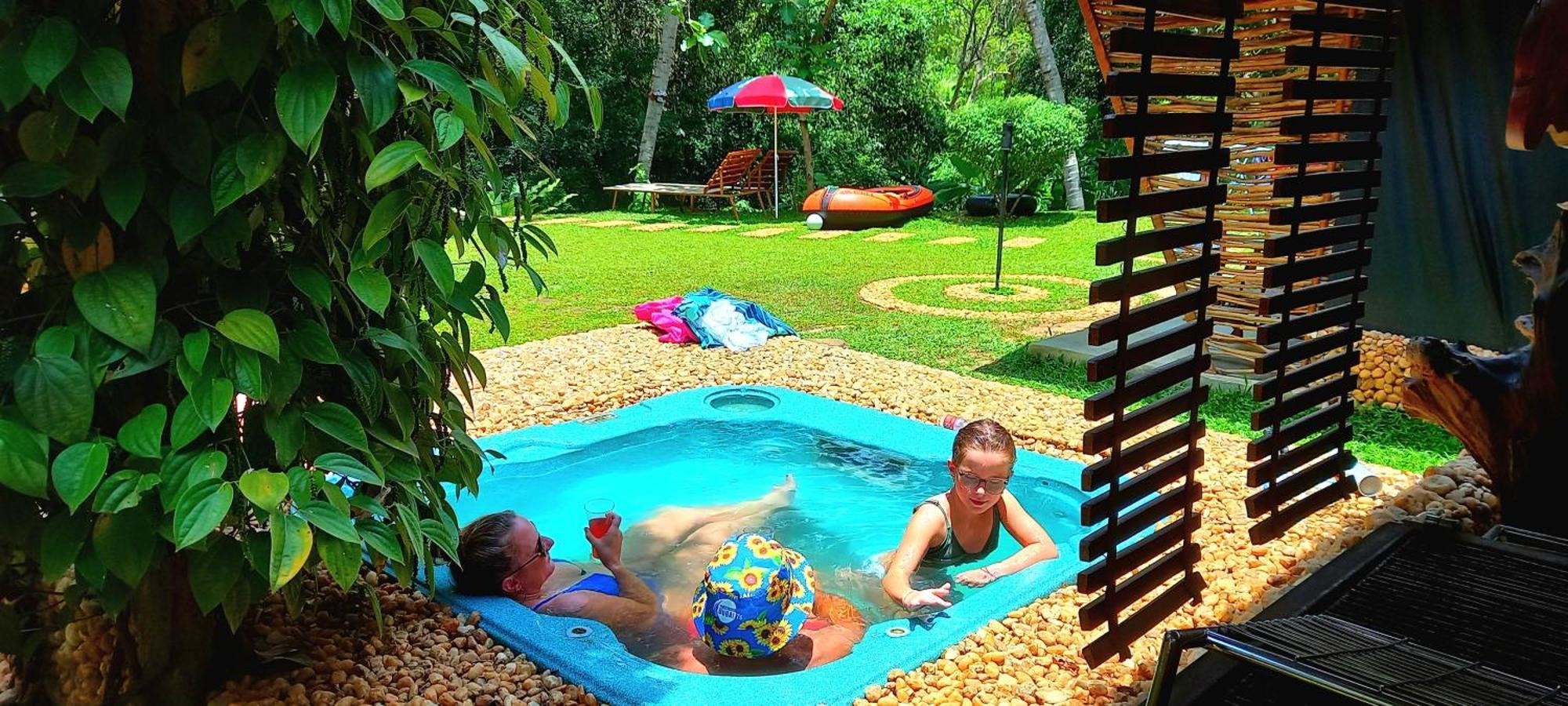 אודוואלאווה Atha Safari Resort & Riverside Camping מראה חיצוני תמונה